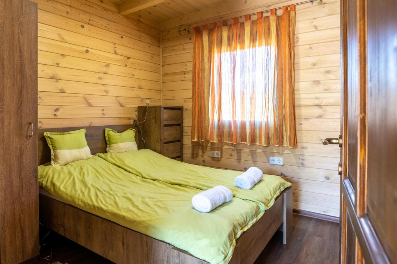 Kiraly Lovastanya Panzio Bed & Breakfast Janoshalma ภายนอก รูปภาพ