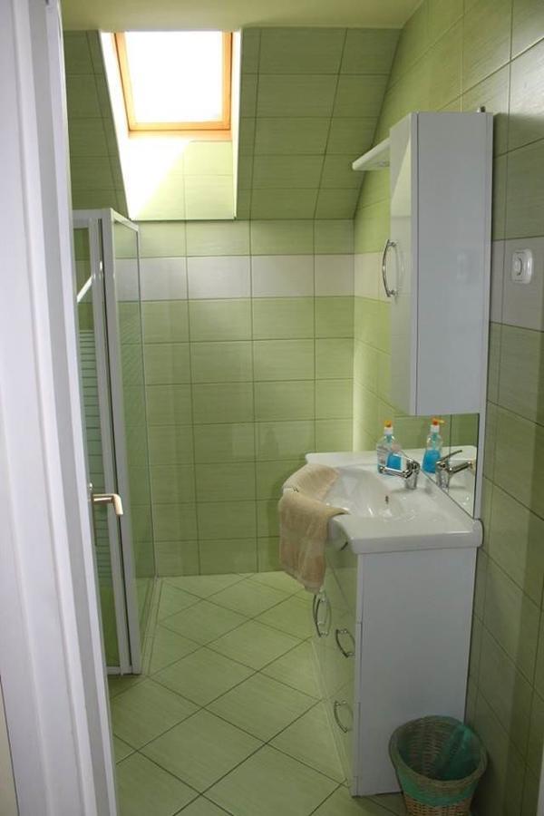 Kiraly Lovastanya Panzio Bed & Breakfast Janoshalma ภายนอก รูปภาพ